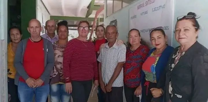 OfeliaPrezRome2's tweet photo. Hoy 24 de febrero se celebra el 64  aniversario de la creación de la Educación de Jóvenes y Adultos, por esta vía felicitamos a todos los directivos, docentes y estudiantes. #Cacocum https://t.co/pdvv9QEc5n