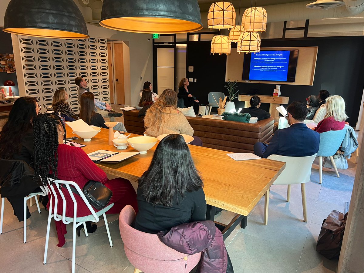 raleighchamber's tweet image. Every #business knows professional development is a top priority for productive #employees - but how do you provide that?

Established in 2011, the Chamber’s Emerging Leaders program is designed to develop and expand the capacity of tomorrow’s leaders. #RaleighEL