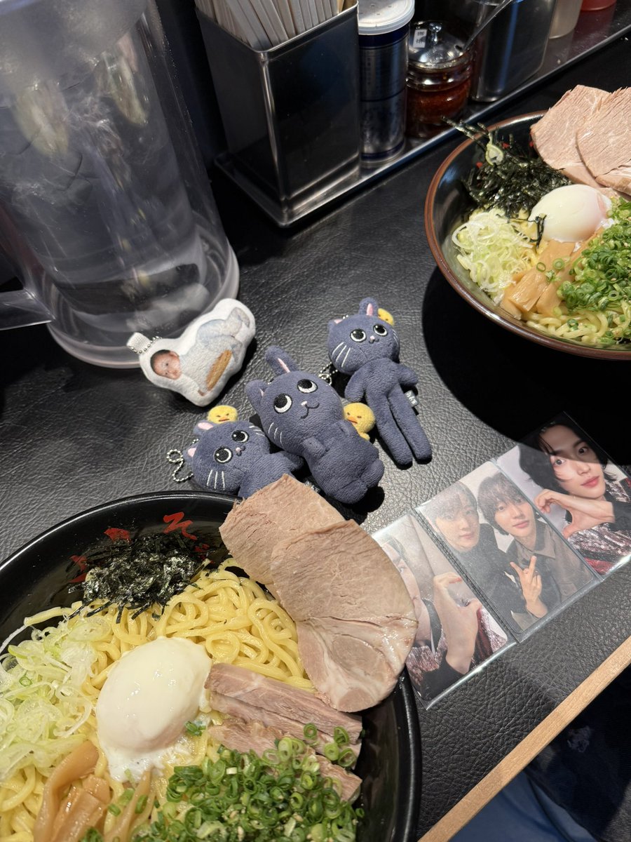 dd5kuma's tweet photo. 맛있는거 먹어준 친구들도 땡큐!!!🧡
언니가 몬자야키 토냥덕으로 만들어줬어ㅎㅎ https://t.co/YvJ4UeH3HG