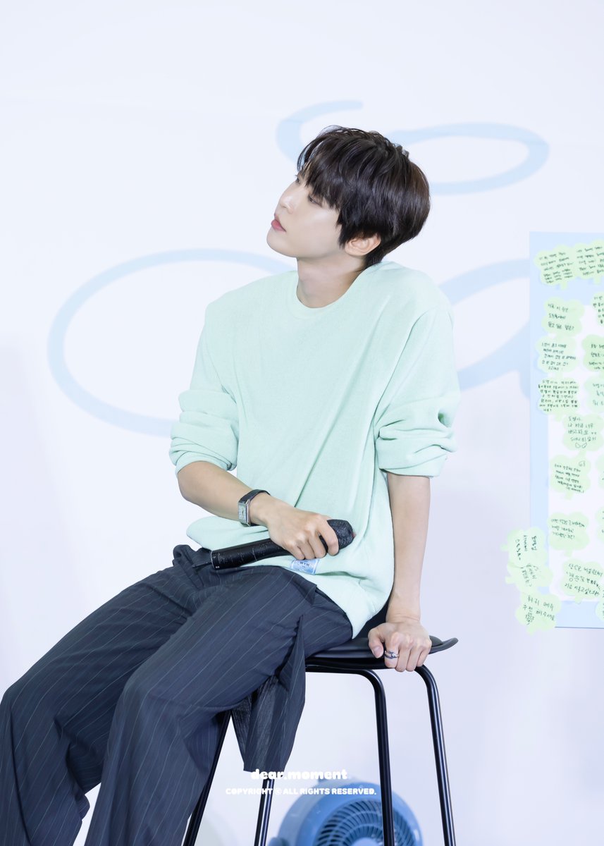 250528 영등포 타임스퀘어 밋앤그릿  
.
.
보고싶어....🩵
     
#도영 #doyoung #ドヨン 
#NCT #NCT127