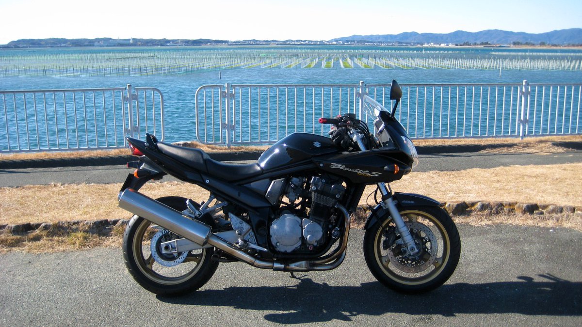 TA1Mjb3VFb29954's tweet photo. 愛車を紹介します。よろしくお願いします。
#bandit1200s #supercub50
#CD125T #スーパーモレ #AF67 https://t.co/mfBv5dLv89