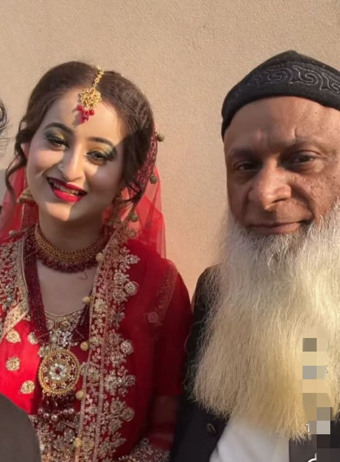 آگ ایسی لگائی مزہ آ گیا
 😄🤣🤣🤣