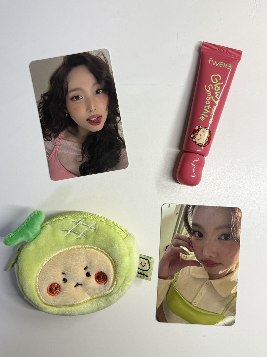 나두 왔다! 너무 이뽀..🫰🏻