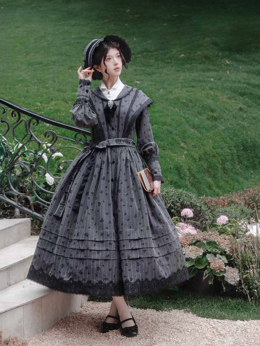 ワンピース greenmadam 公爵婦人のヴィクトリアンワンピース - Flocked Jacquard Stripes