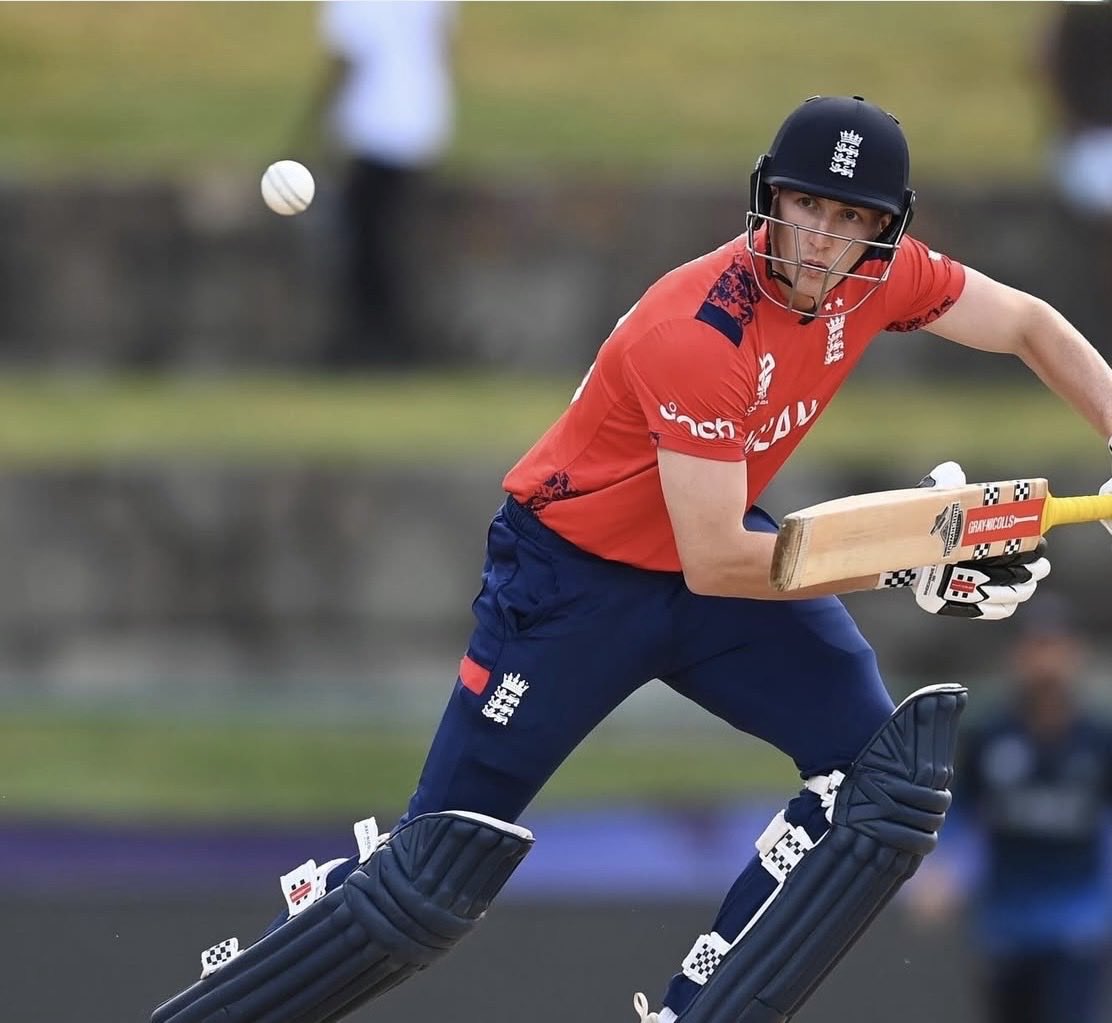 gankitca's tweet image. Twitter has changed the like button for ENGLAND 🏴󠁧󠁢󠁥󠁮󠁧󠁿 Harry Brook who becomes the first captain in #T20WorldCup to score a century 👌👌#T20WorldCup2026 

Tap like to try ❤️♥️

 #PAKvsENG #ENGvsPAK #AayaSher