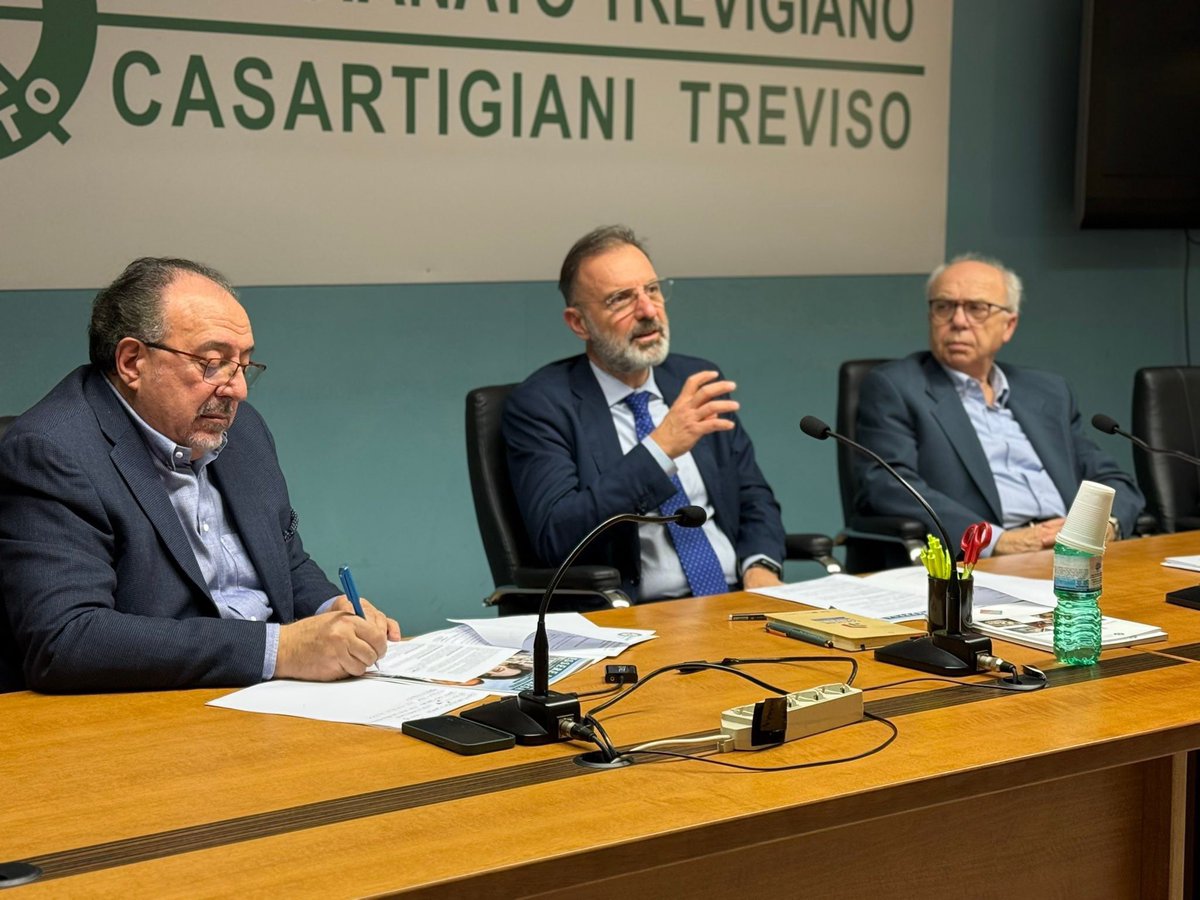 massimobitonci's tweet photo. 🟢 Gli artigiani sono la spina dorsale del Veneto, perché trasformano competenza e fatica in valore vero ogni giorno.
Oggi ospite di #Casartigiani #Veneto per un confronto su #credito alle #PMI, #Confidi, strumenti regionali e #innovazione.
La Regione lavora per una finanza più efficace, formazione tecnica, continuità d’impresa e sostegno concreto a chi crea valore.