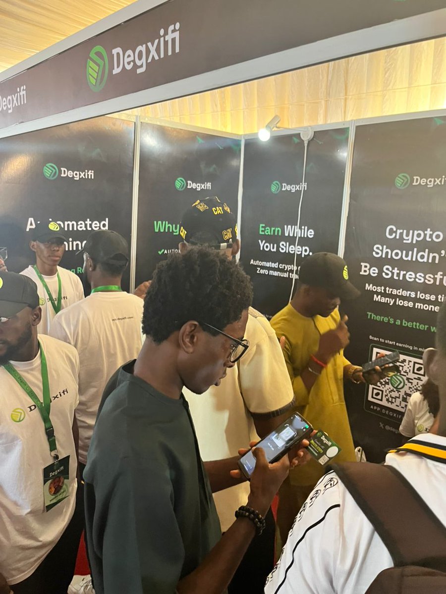 miracuzzy's tweet photo. Stopped by at the Degxify Boothstand 💚
here's me participating in the $22k giveaway 😁
winning something big 😀
#ETF2026 #EnuguTechFestival #RoadToETF #CoalToCode #Enugu https://t.co/tZKfqBz10s