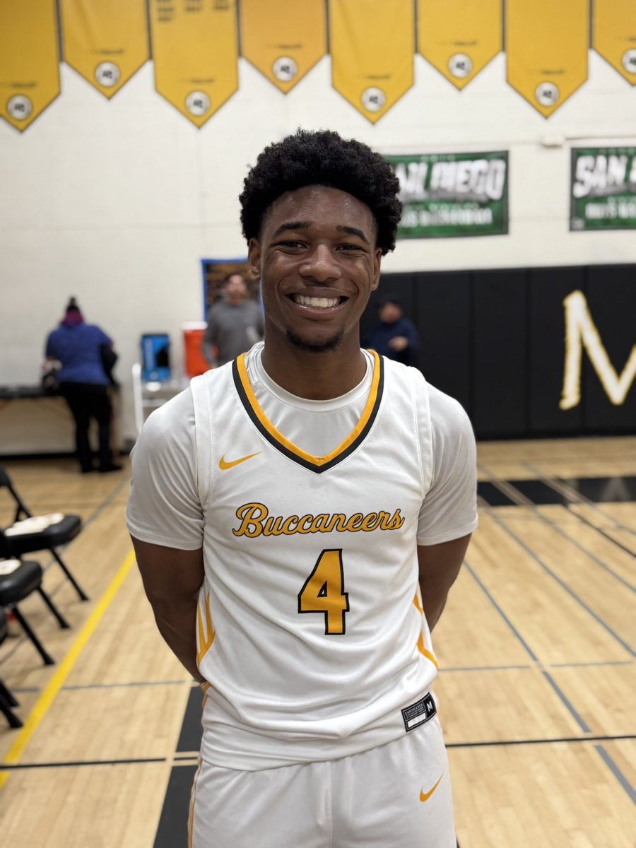 Aaron Burgin tweet media