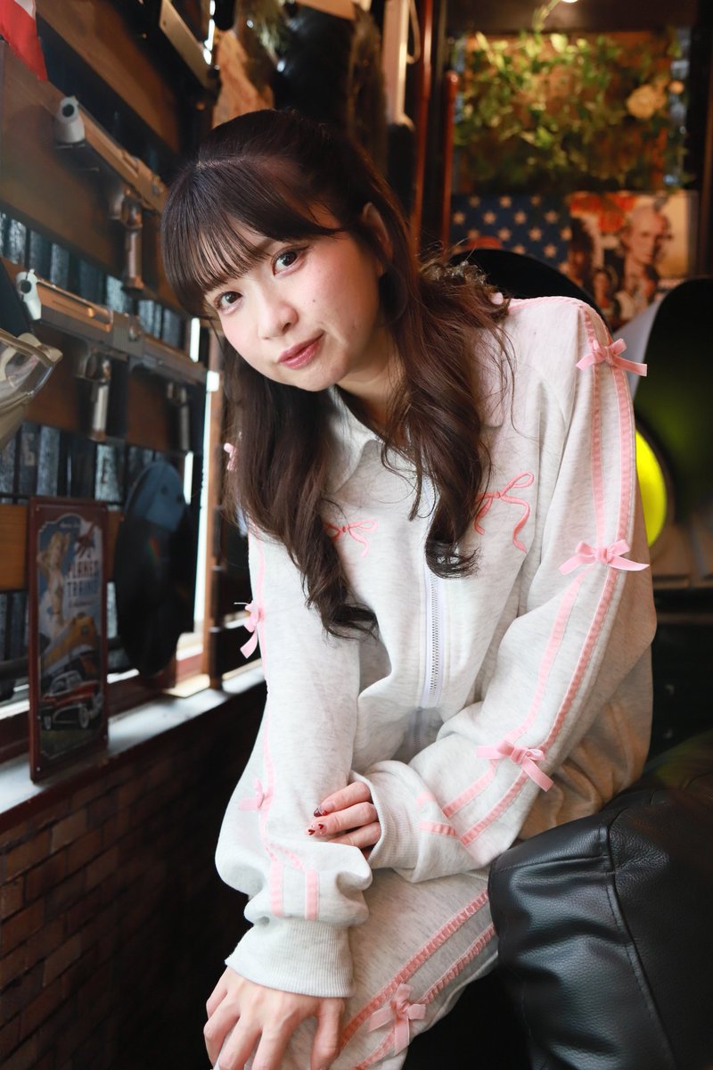 fuminyinyi's tweet photo. 陽射しが良い感じでした。

#PinkySpice #綿雲えり https://t.co/st7UzsKx1J
