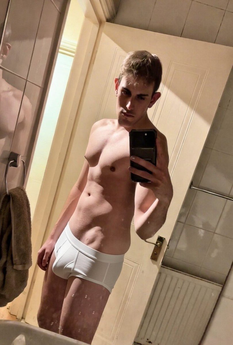 Alejandro 🌹 - OnlyFans 🔞 tweet media