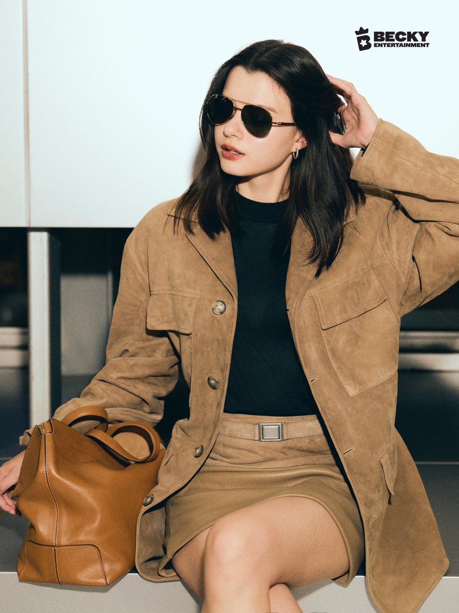 Becky Armstrong en route to Italy for the <a href="/Tods/">Tods</a> Fall/Winter 2026/2027 show at Milan Fashion Week. 

#BeckyFlyToMFW #TodsxBecky
#TodsFW26 #TodsThailand
#beckysangels #BeckyEntertainment