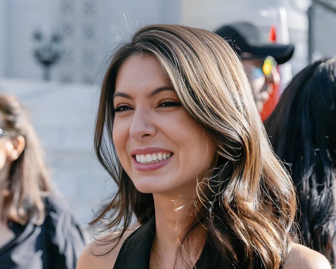 جاویدانِ بی اعصاب tweet media