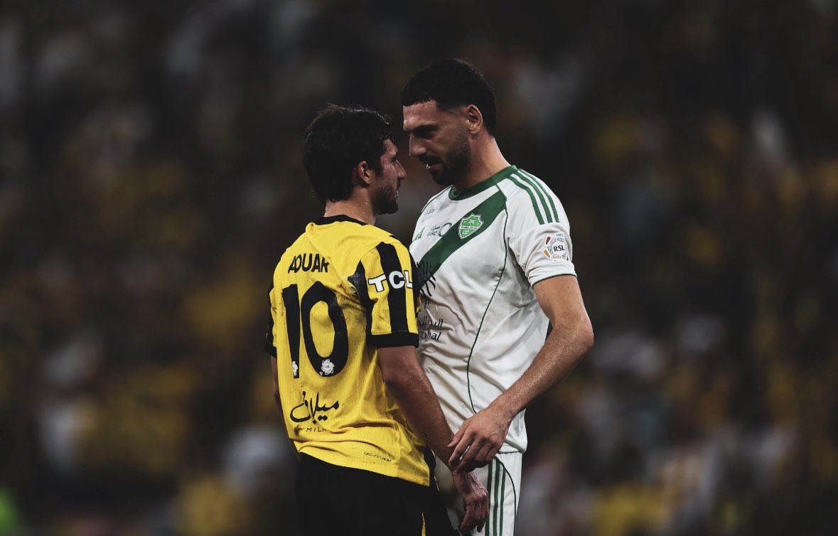 Emad Castle tweet media