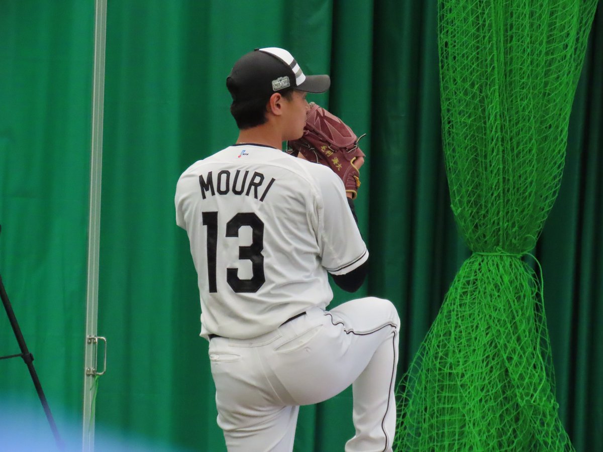hei__suuni's tweet photo. 2.13 📍西崎運動公園
#chibalotte 
#千葉ロッテマリーンズ
#毛利海大 https://t.co/51zgNirHl3