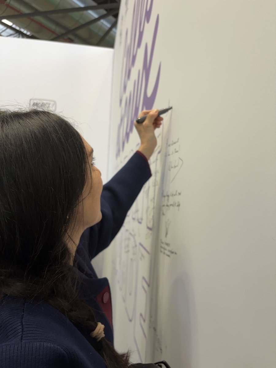 demas_patricia's tweet image. 📢Au #SalonAgriculture avec @jeanfrancoisbihard pdt #Interbev @alainpons, maître artisan boucher 2022 &amp;amp;pdt du syndicat des bouchers du 06, @PatrickGIMONET, DGS de la Confederation Fcse de la #boucherie.Nos artisans confrontés aux chgts de consommation,aux normes&amp;amp;à la concurrence