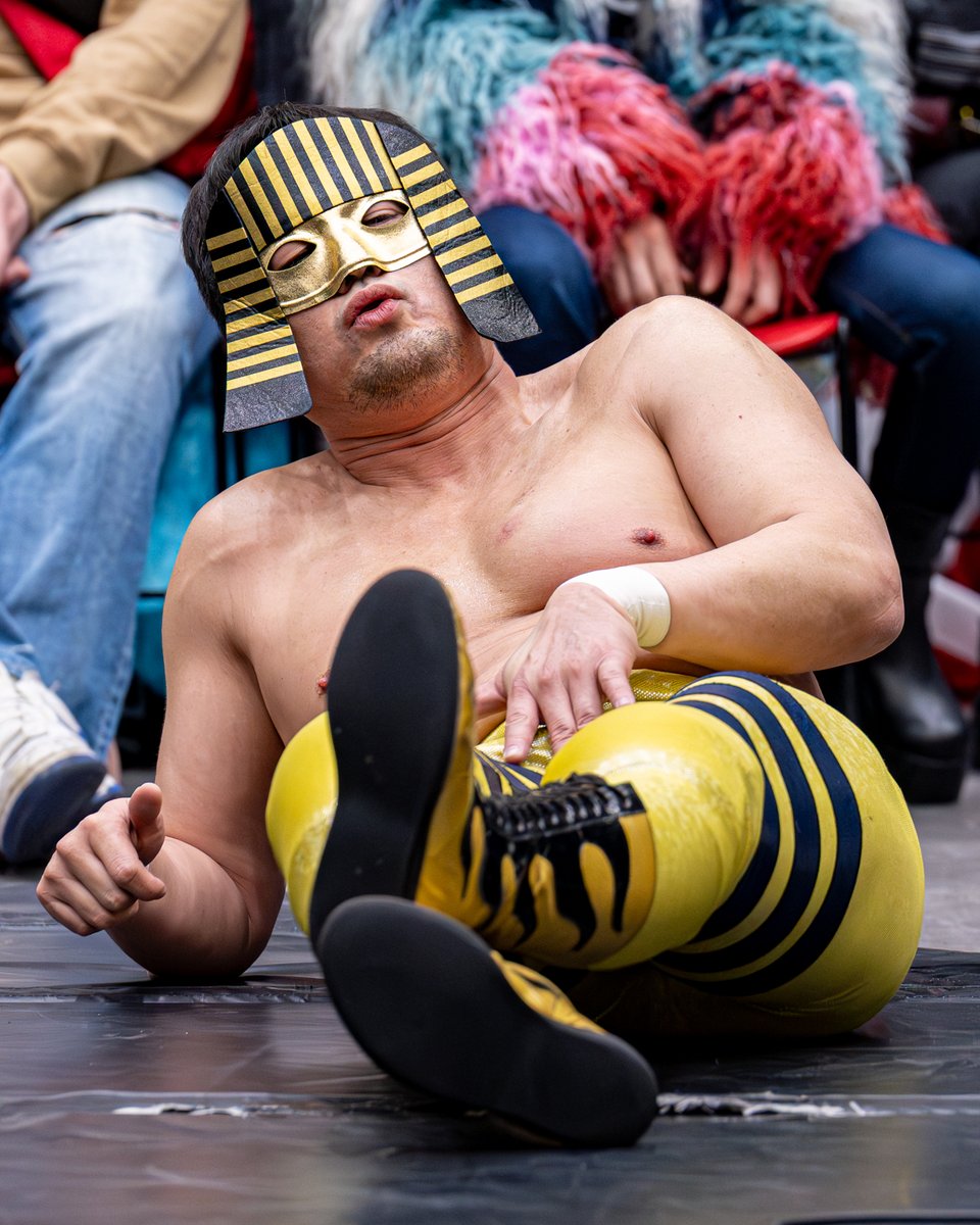 takk_pw's tweet photo. これは試合が進む中しばらくリングサイドで痛めた股間を労り続けていたファラオ
2.24 CMLL FANTASTICA MANIA 2026
#njpw #njcmll https://t.co/1oJmod5x64