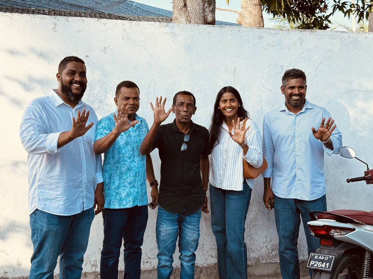 Addu feydhoo gai dhorun dhorah
Addu  Cityge Mayor kamah <a href="/DhekunuNizar/">Ali Nizar</a> 3️⃣✅ Feydhoo madhela councilor kamah issey 5️⃣ ✅

Vote for HIJRA 2026 – WDC Addu City  1️⃣✅
#HeyvallaThayyaru  #LCE2026