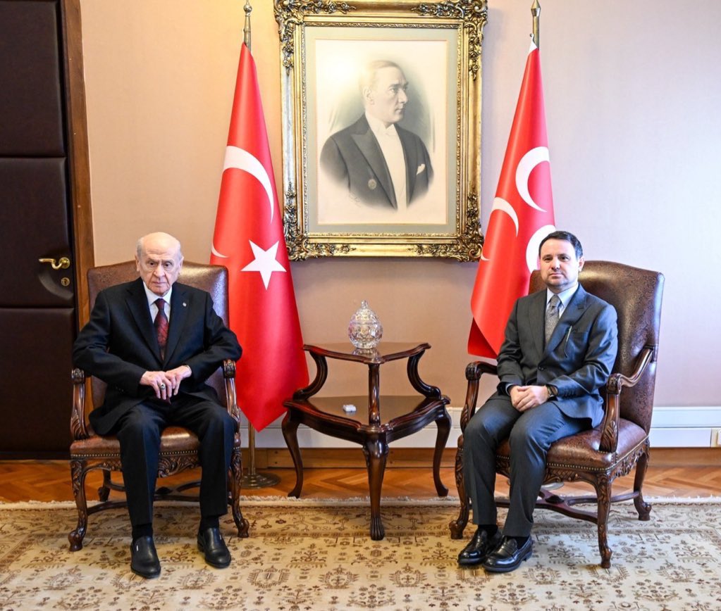 Adalet Bakanı Sn. Akın GÜRLEK, Liderimiz Sn. Dr. Devlet BAHÇELİ’yi TBMM deki makamında ziyaret etmiştir. 
<a href="/MHP_Sosyal/">MHP SOSYAL</a> <a href="/dbdevletbahceli/">Devlet Bahçeli</a> <a href="/adalet_bakanlik/">T.C. Adalet Bakanlığı</a> <a href="/abakingurlek/">Akın Gürlek</a>