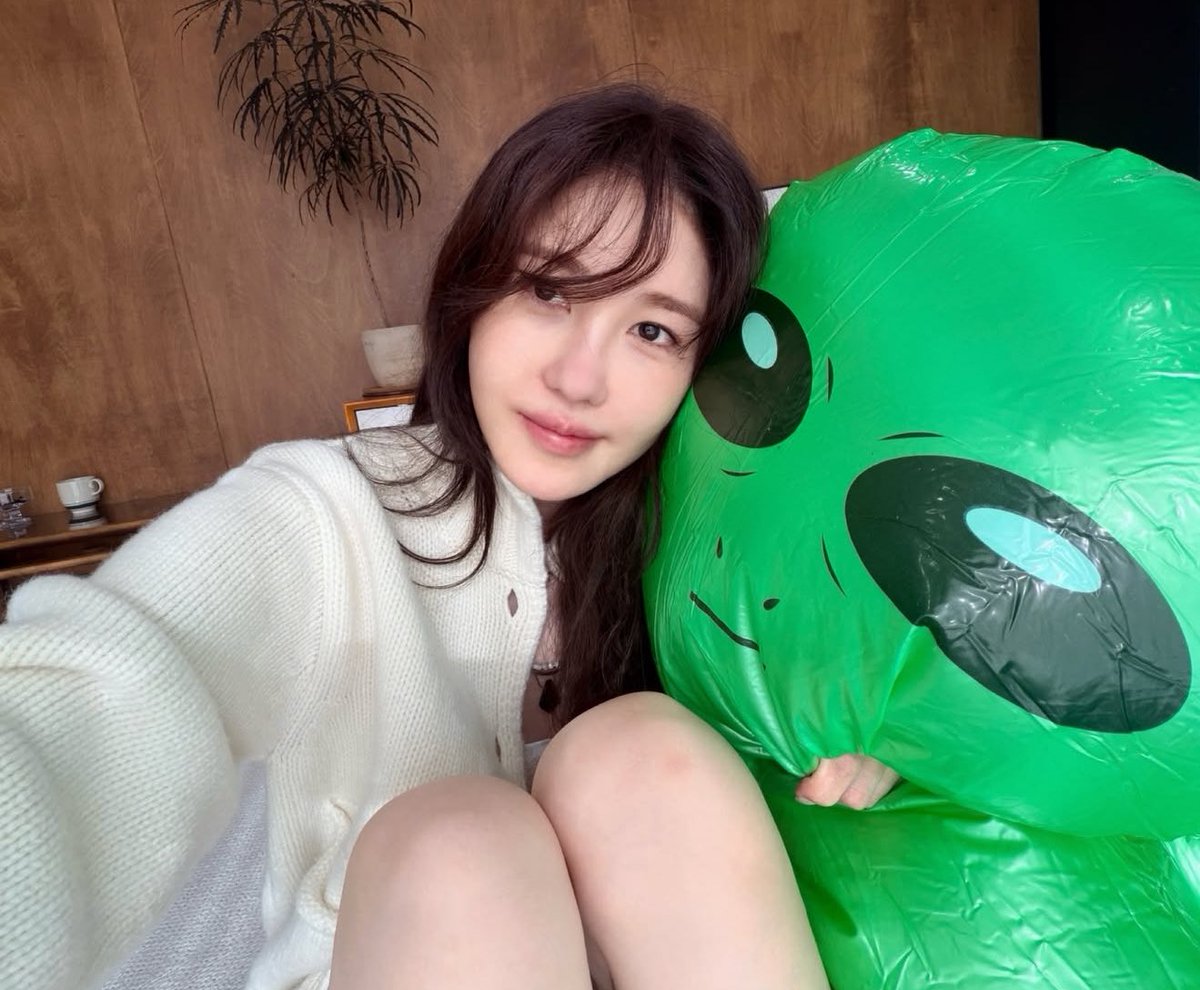 느낌 너무 죻음
근데 외계인을 너무 사랑하는거같아