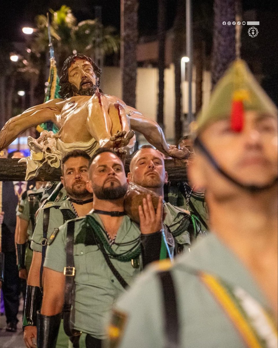 #MartesLegionarios 💚 Siguen restando los días en el calendario, para ver a nuestro 𝓢𝓽𝓶𝓸. 𝓒𝓻𝓲𝓼𝓽𝓸 𝓭𝓮 𝓵𝓪 𝓑𝓾𝓮𝓷𝓪 𝓜𝓾𝓮𝓻𝓽𝓮 x las calles de nuestro pueblo.

👉🏼 El próximo #MartesSanto, turnos de guardia de 18:00🕕 a 21:30🕤, y traslado de la S.I. a las 22:00🕙.