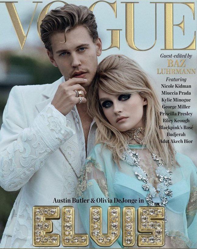 chloe tweet media