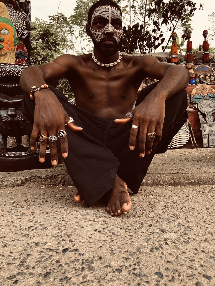 Bantu Samurai 👺 tweet media