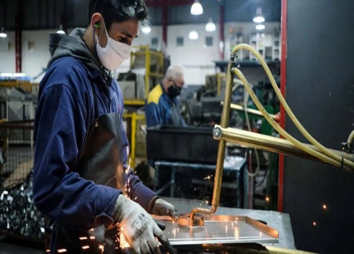 MasContainer's tweet photo. La protección de sectores productivos críticos es un pilar fundamental para el desarrollo económico y la estabilidad de #AméricaLatina https://t.co/80F80PBJ7O https://t.co/2cDeY1aM3l