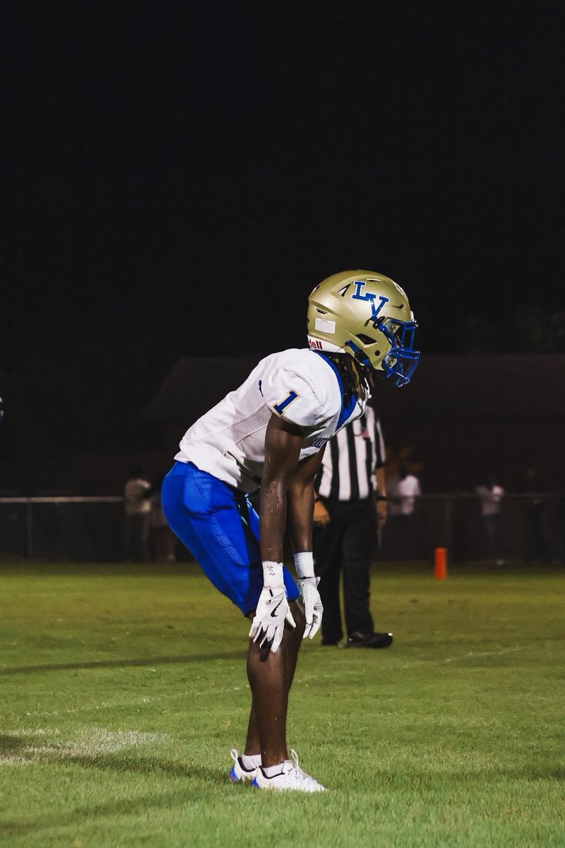 jttt1_'s tweet photo. https://t.co/8Uh2zUnq0v
C/O26
Jamere “JT” Atkinson
6’0 150
2.7gpa https://t.co/AEKgmknz6d