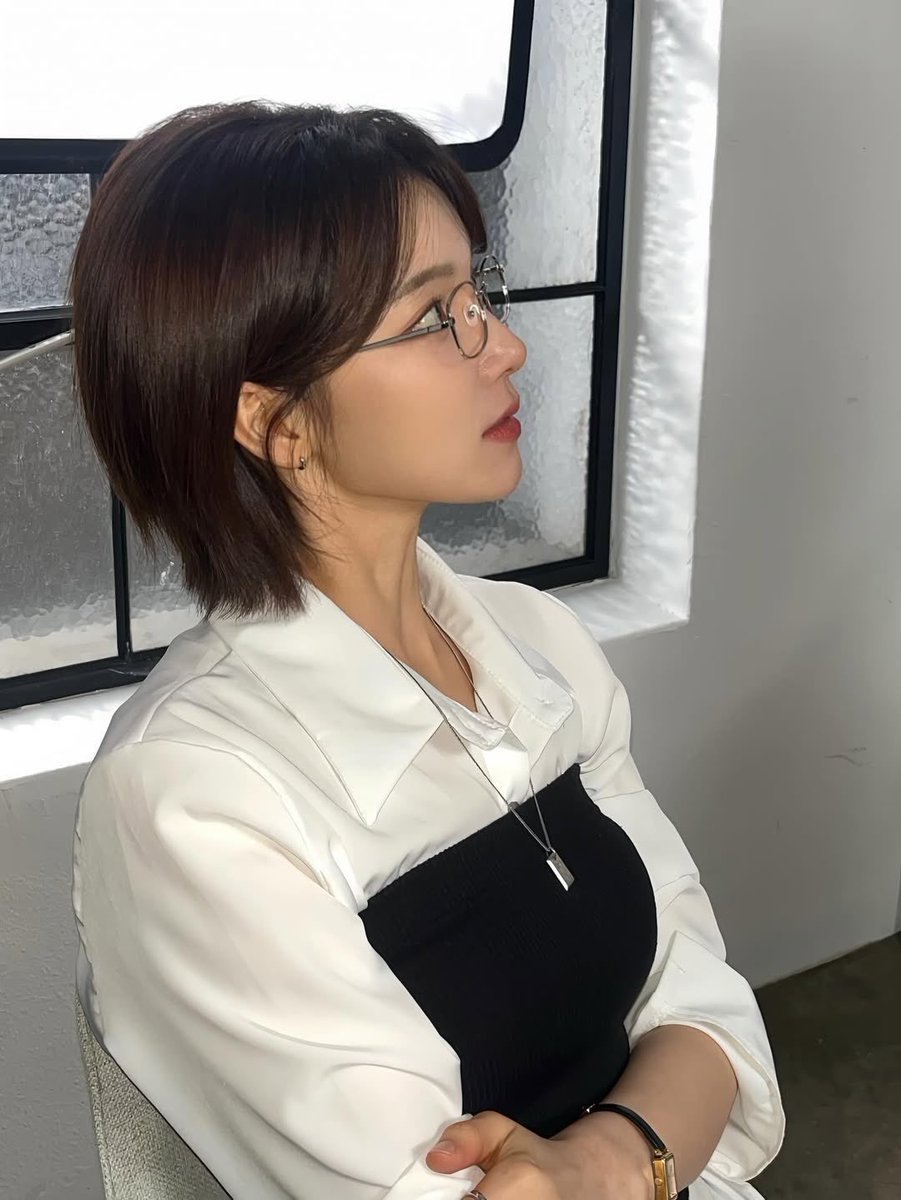 쭁 tweet media
