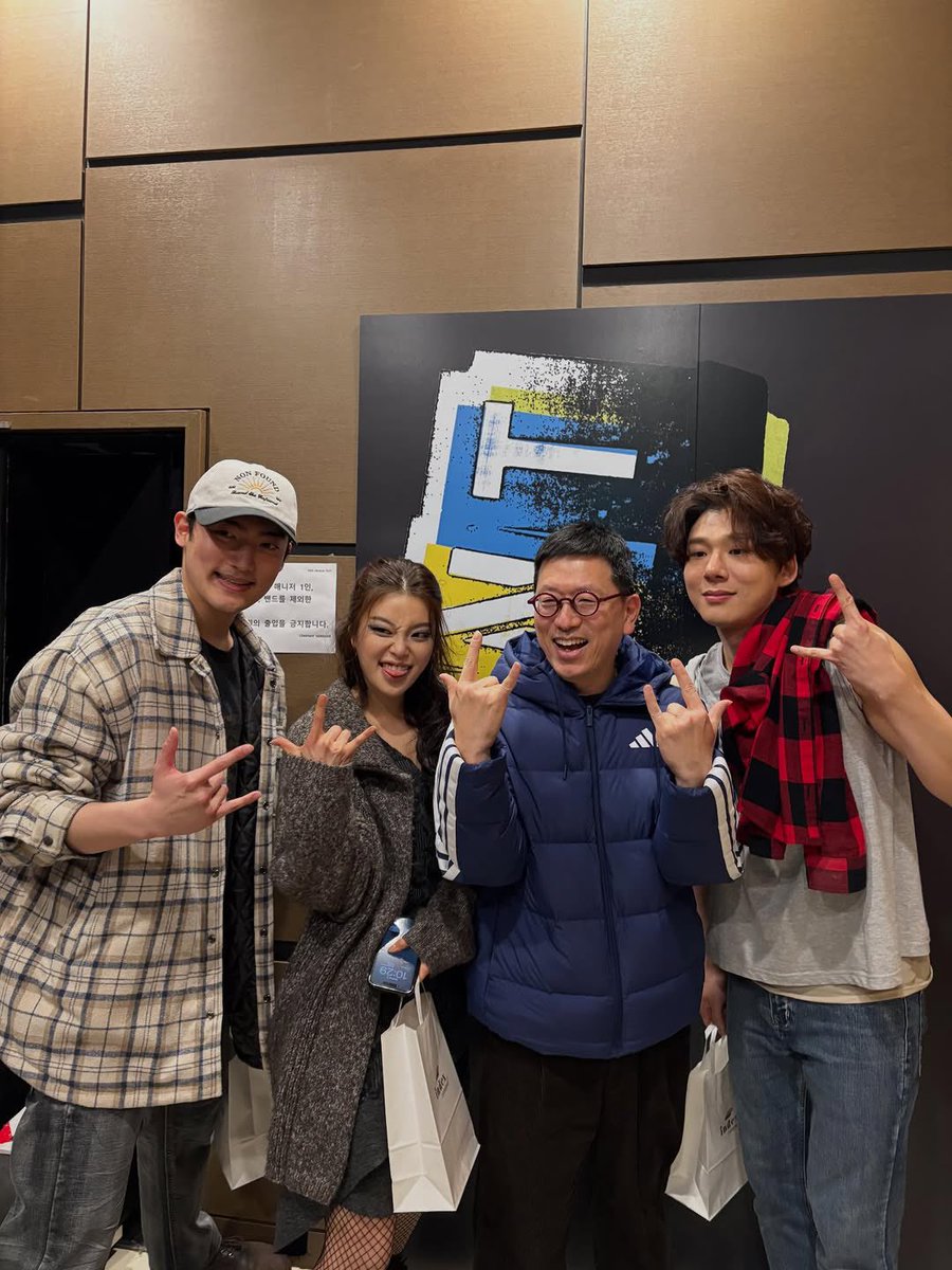 양희준 아카이브 tweet media