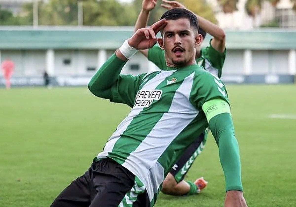 alvaritomfs's tweet photo. 🔥 Qué bestia lo de Rodrigo Marina. Va sobrado. 10 goles en seis partidos. Le metió 3 al Tottenham, 3 al Porto y hoy 2 al Inter de Milán. Es insultante su superioridad. De la generación del 2006. Pichichi de la Youth League, donde están las mejores canteras del mundo. Talentazo. https://t.co/SUhgYnUG1Z