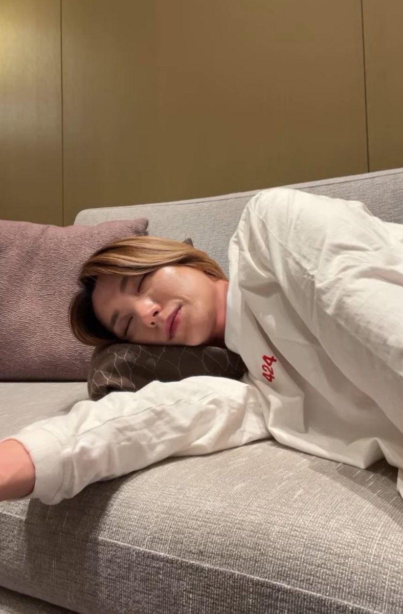 何度見ても
べろべろ寝落ち配信から
こんだけ立派に仕事に繋げたの
豪運&amp;人徳すぎる🐣