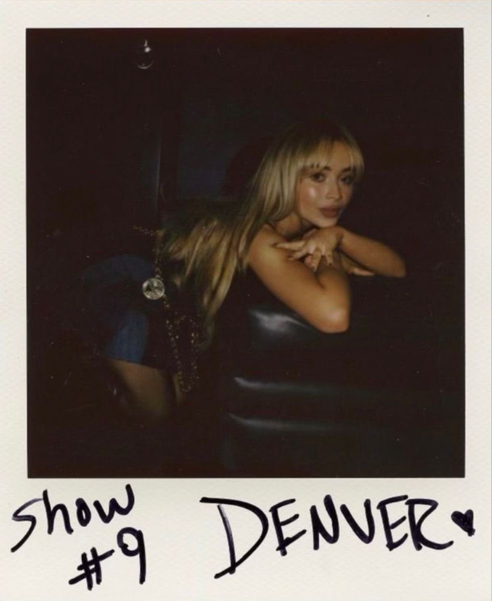 missdumbnpoetic's tweet photo. i love the polaroids from the eics tour so much https://t.co/eT6crWz2vj