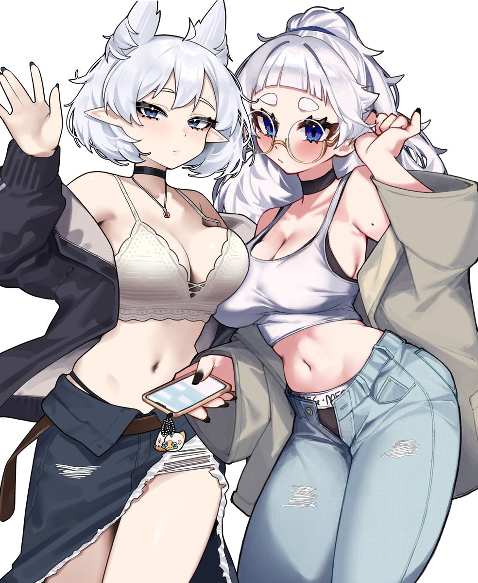 Lorel &amp; Meg 🤍🖤