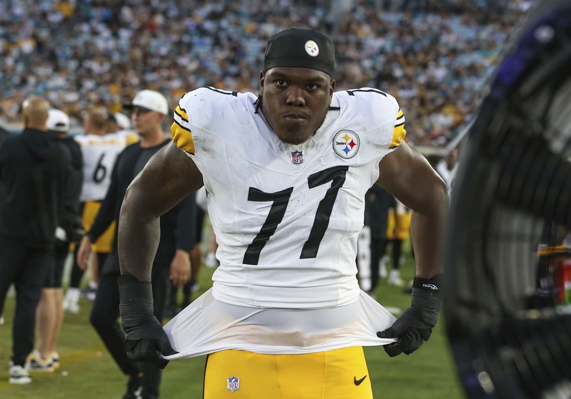 CarneyMedia's tweet photo. An interesting note from Omar Khan here.
Khan doesn’t know if Broderick Jones will be ready to go by training camp. Jones suffered a neck injury that required surgery back in Week 12.
This is a make or break year for the former first round pick & he is already starting in an uphill battle in 2026.