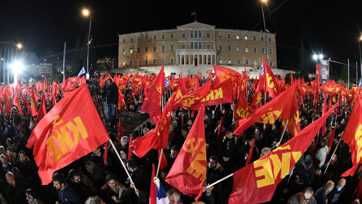 📌We struggle against Greece’s involvement in the imperialist war
🔴The struggle against Greece’s involvement in the war is a  struggle against the bourgeoisie and its interests, against imperialist  alliances and their murderous plans.
🔗inter.kke.gr/en/m-article/W…

📌Мы боремся