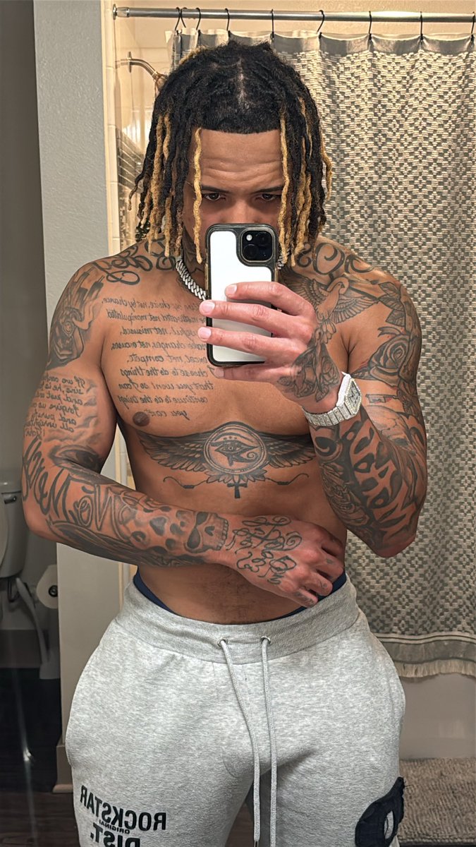 DenoTatted tweet media