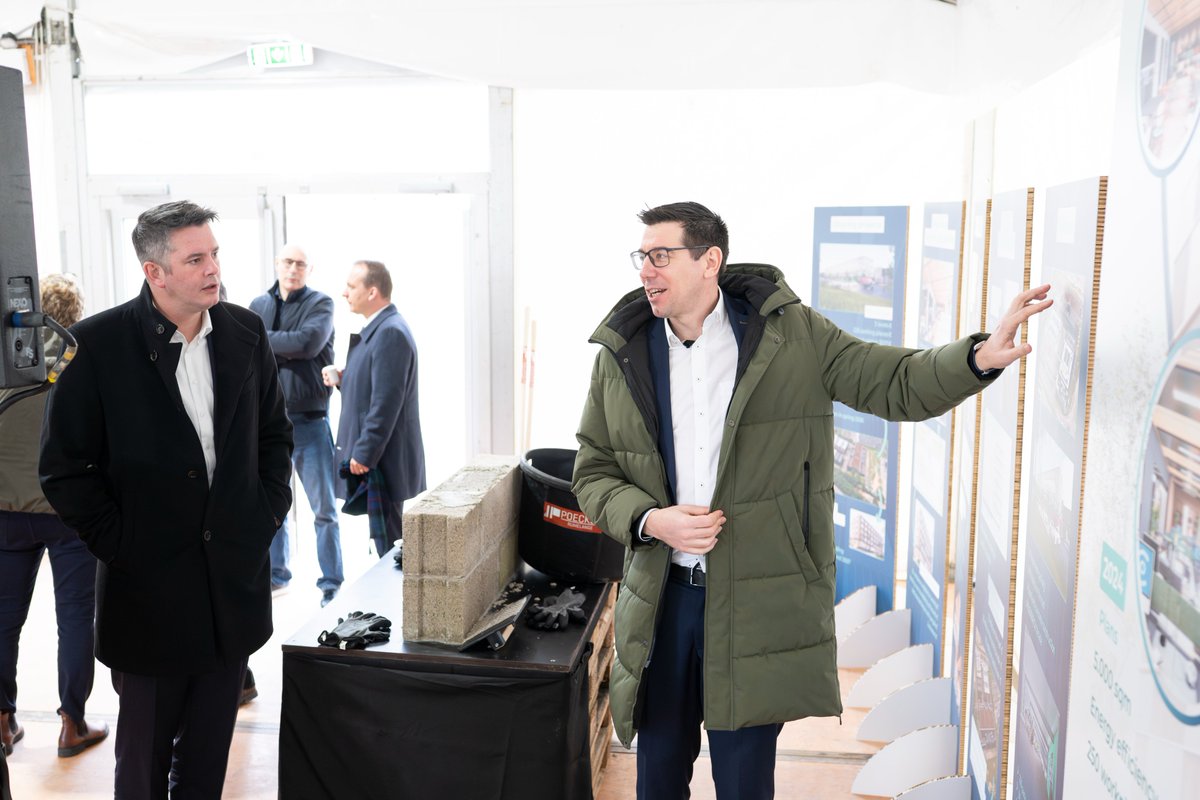 LuxConnect tweet media