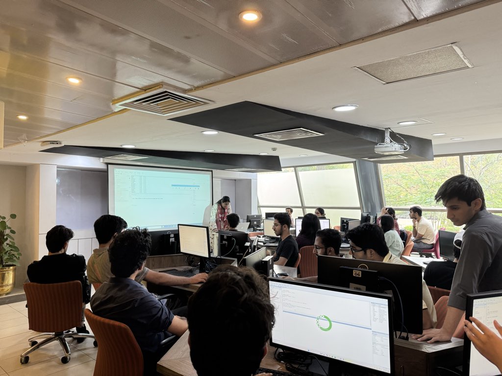 EGF_SESS_IBA's tweet photo. Proud to see our Research Assistant, Areesha Shaikh, lead a Stata workshop for students through the EGF Lab, strengthening practical research skills within the academic community. At EGF Lab, we believe knowledge grows when shared. #EGF #IBAKarachi #SESS https://t.co/Y0n8MwVsYb