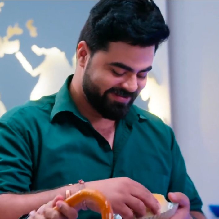 NB_FANGIRL's tweet image. Balram🤣 Vaise Vada pav dekhkar koyi bhi khush hojaye... I get you😌😜 

Parshuram's best buddy 🫶🏻

#MrAndMrsParshuram