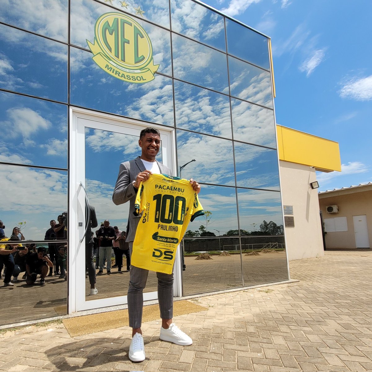 Paulinho, coordinador técnico #Mirassol 🇧🇷 "Nosotros hablamos mucho con Rejala antes de las elecciones, viendo toda la planificación. Pero lo de ahora no es la manera ideal de ir a trabajar"

#CardinalDeportivo 
#ElJuegoQueSentimos 
<a href="/ABCCardinal/">ABC Cardinal 730 AM</a>