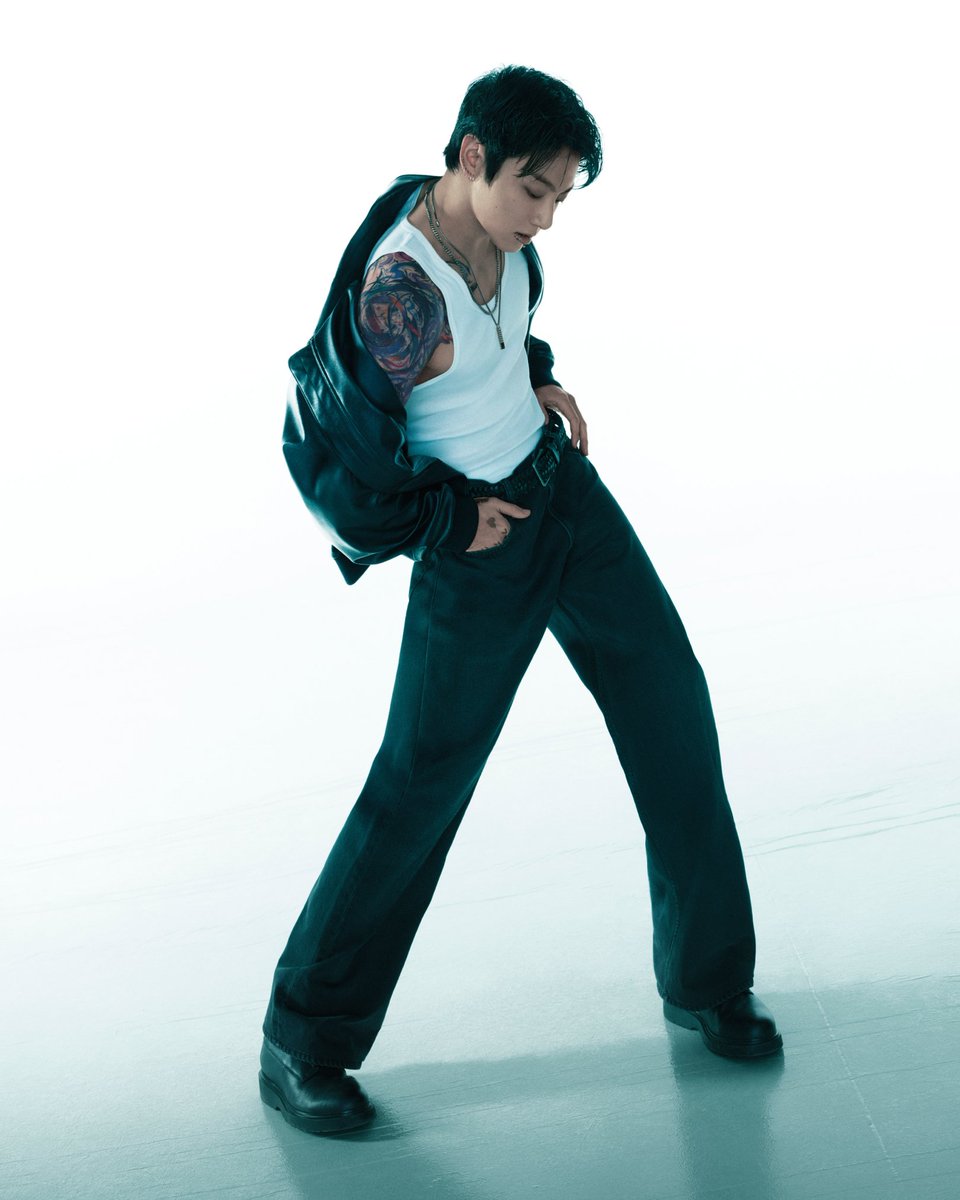 Better jeans. Better wear, Calvin Klein.