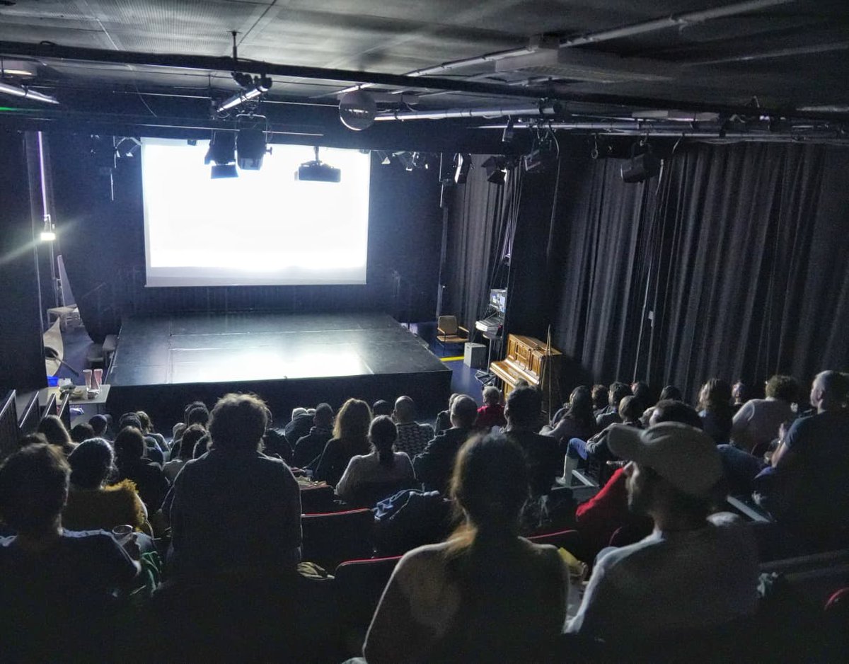 Embajada de Colombia en Dinamarca tweet media