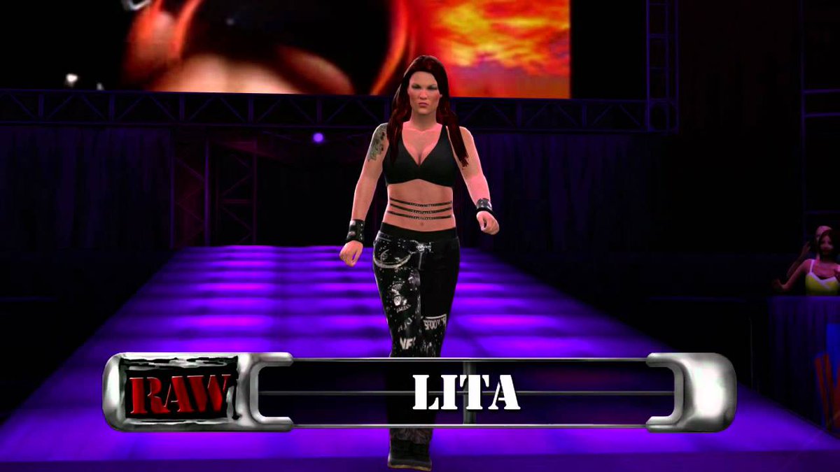 KiraKnight80's tweet photo. Lita vs Paige https://t.co/9rLgzb7MNx