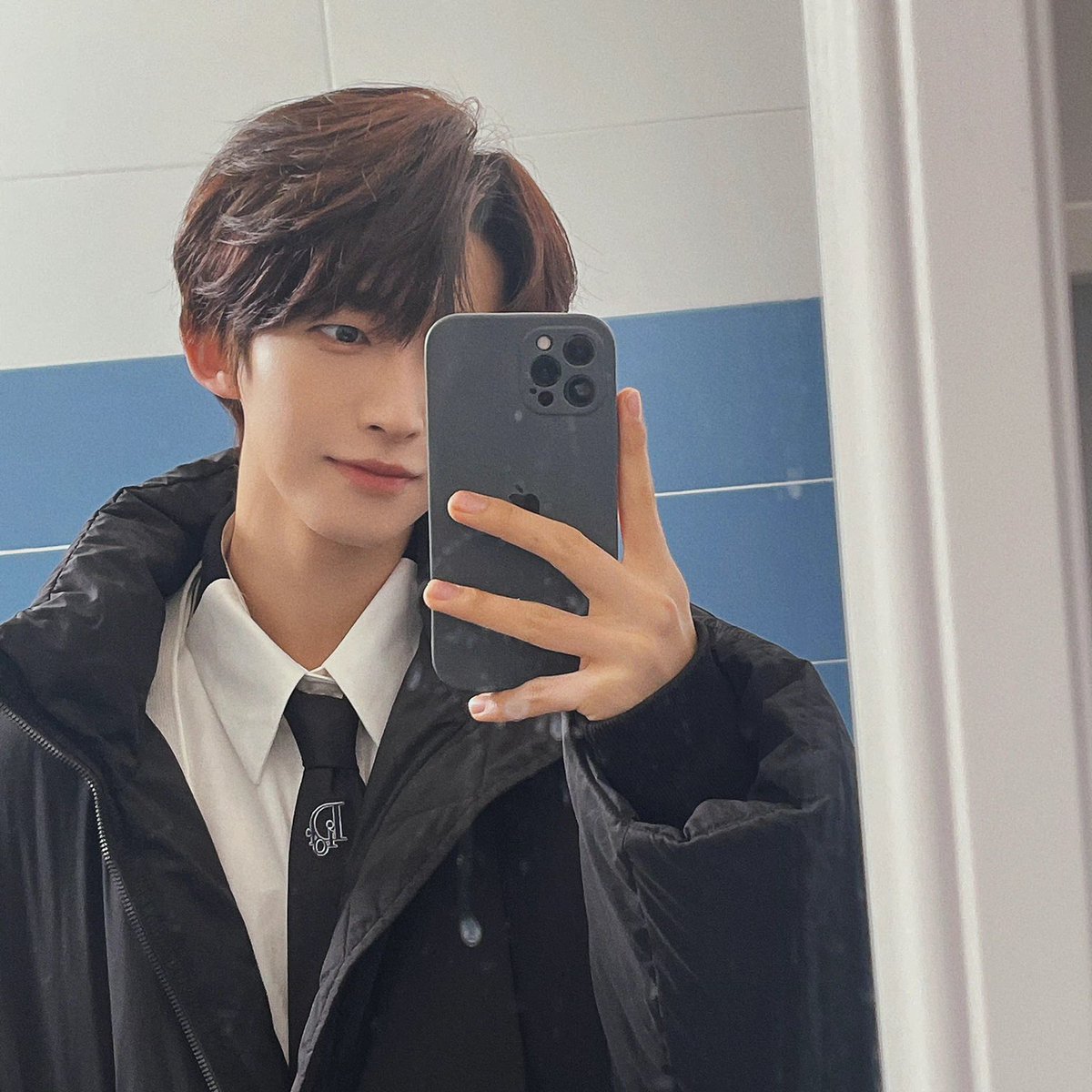 Leon N. Fleuret tweet media