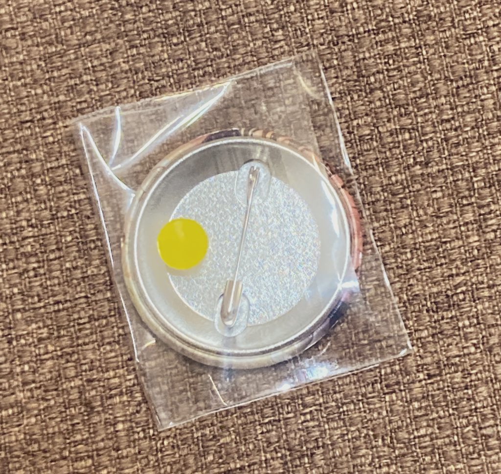 📦✨BOOTH通販グッズ、順次発送中です✨

この黄色いシールが貼ってあったら…💛
ささやかな“当たり”🎁

耳Honey作品の【ランダムDLカード】を
こっそり同梱しています☺️

開封するまでのお楽しみ──
あなたの元に推彼が届きますように🧸💕