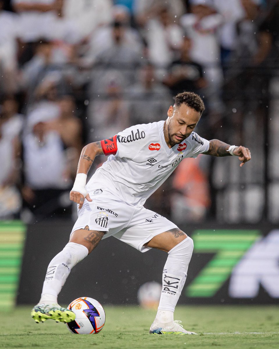 santos_insider's tweet photo. Vishi deu zebra 🦓 

Santos não está conseguindo achar patrocínio master que topa pagar o mesmo valor que 7K pagava ao clube.

Mesmo com Neymar e Gabigol no clube o Peixe está enfrentando dificuldades.

Enquanto os rivais fecham patrocínios acima de 100 M/Ano,o Santos  nada. https://t.co/eMHlJSaHjj