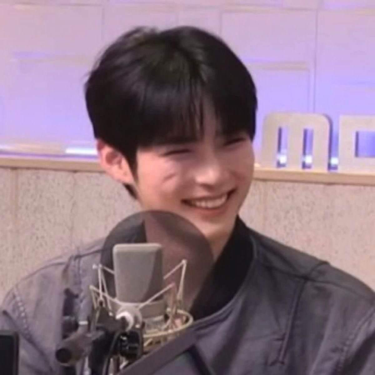 the way sung hanbin’s whisker smile exists just to make my day 100x better