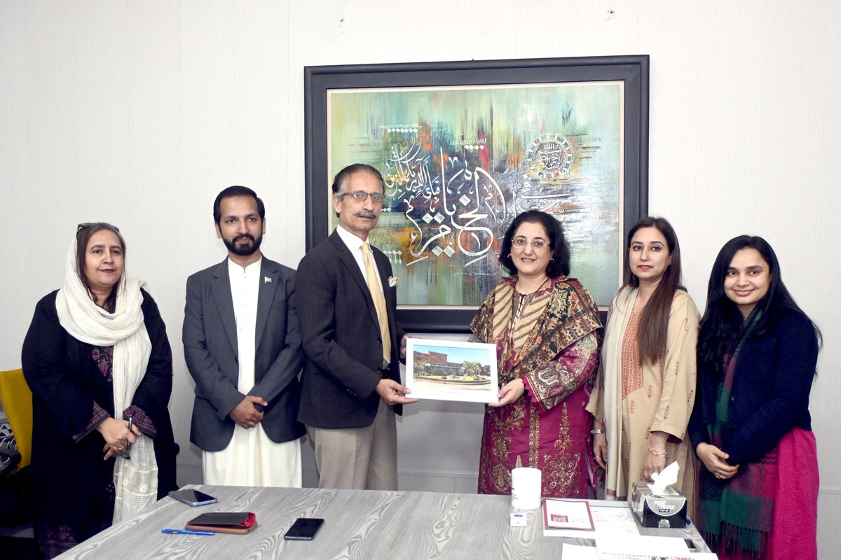 ORIC_UHE's tweet image. Feb 23, 2026: UHE Signed an MoU with Drug Advisory Training Hub (DATH) to promote anti-narcotics awareness &amp;amp; prevention initiatives.
Formally signed by VC Prof. Dr. Zaib-un-nisa Hussain &amp;amp; Syed Zulfiqar Hussain (Director DATH).
#oricuhe #mousigning #drugfreecampus