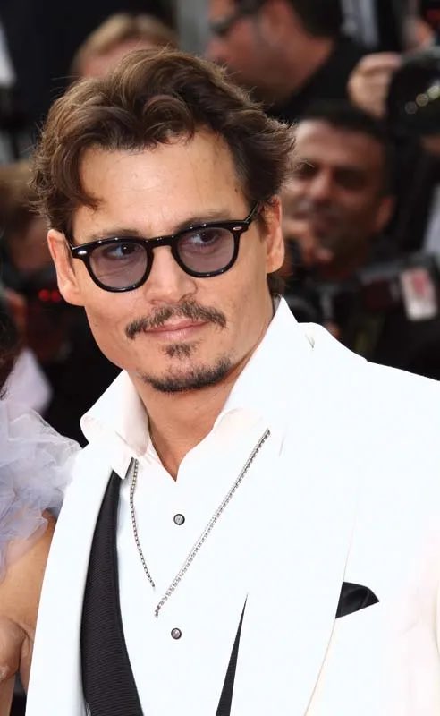 A_Little_Luney's tweet photo. Johnny Depp keeps showing the world who he is.🖤

Eric Dane deserved a full life. He deserved more time. He deserved to fight ALS with every ounce of strength he had without also carrying the weight of financial fear.

ALS is brutal. It takes the body quickly and without mercy. There is nothing gentle about it. There is nothing fair about it. I’ve watched three people close to me fight that battle.

In the beginning of Eric’s diagnosis, Johnny stepped in quietly.

He gave Eric a place to live. Virtually rent free “pay what you can” to preserve Eric’s dignity. It allowed Eric to remain close to the medical care he needed. One less thing to worry about during the hardest months of his life.

That is what real friendship looks like.

Johnny knows what it feels like to love someone who is sick. He understands that the last thing anyone should be thinking about in that moment is money. The American Healthcare system sucks. Out of pocket costs destroy families financially. 

Even wealthy ones. 

So Johnny helped because that's what he does.

He cares. He loves his friends fiercely. At his core, he has always been someone who shows up when it matters the most.

Rest peacefully, Eric. 🖤
And thank you, Johnny, for always being you. 🖤